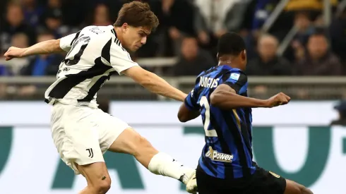 Com o apoio da crítica e das casas de apostas, a Inter de Milão entra em campo como favorita contra a Juventus. (Photo by Marco Luzzani/Getty Images)