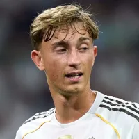 Dean Huijsen é expulso em jogo do Real Madrid e merengues apontam injustiça da arbitragem