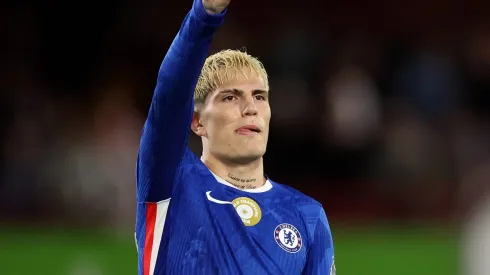 Apesar do empate no fim, o argentino recebeu elogios pela intensidade e pelo impacto imediato em campo. (Photo by Harry Murphy/Getty Images)