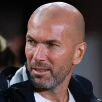 Zinedine Zidane pediu Cavani, Toni Kroos, Thiago Alcântara e James Rodríguez para assumir o Manchester United em 2018