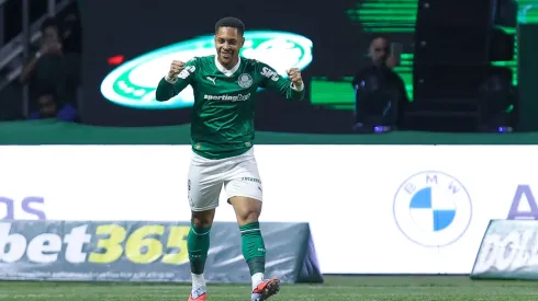 Vitor Roque acumula gols pelo Palmeiras em 2025