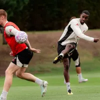 Liverpool exclui Isak de jogo da Premier League, e Arne Slot define prazo para estreia