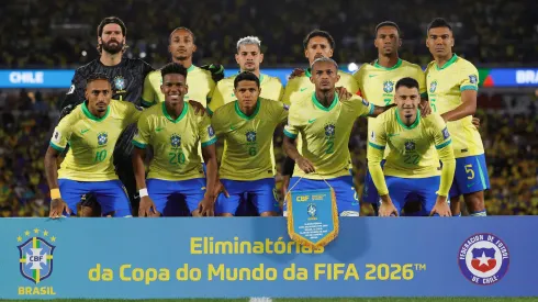 Jogadores da Seleção Brasileira antes do jogo contra o Chile. Foto: @rafaelribeirorio I CBF