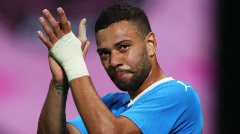 Renan Lodi, ex-Al-Hilal, descarta o Athletico Paranaense e decide atuar no Brasil ou Europa. (Photo by Yasser Bakhsh/Getty Images)