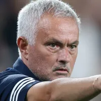 José Mourinho está em negociações para assumir o comando da equipe do Benfica