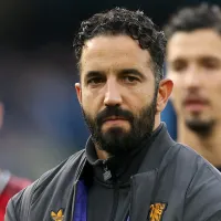 Manchester United pode contratar Michael Carrick, ídolo do clube, para substituir Ruben Amorim