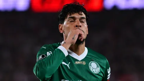 Gustavo Gómez marca pelo Palmeiras. (Foto: Marcelo Endelli/Getty Images)