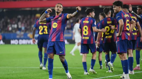 Raphinha celebration gol contra o Valencia (Foto: David Ramos/Getty Images)