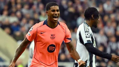 Rashford marca dois golaços em Newcastle X Barcelona e cala críticos que pediam sua saída do clube. (Photo by Clive Mason/Getty Images)