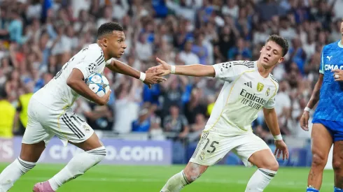 A temporada 2025/26 da Liga dos Campeões marca uma revolução no futebol europeu. Com 36 equipes na fase de grupos e uma distribuição de prêmios mais equilibrada, a UEFA aposta em um torneio mais inclusivo e lucrativo. (Photo by Angel Martinez/Getty Images)