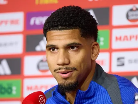 Liverpool insiste em Ronald Araújo