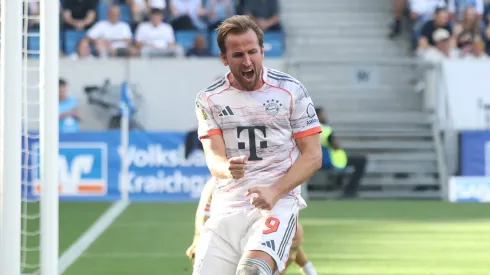 Harry Kane segue impressionando na Bundesliga ao manter 100% de aproveitamento em seus primeiros 17 pênaltis e alcançar um hat-trick diante do Hoffenheim. (Photo by Alex Grimm/Getty Images)