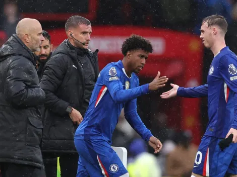 Manchester United x Chelsea: Cole Palmer deixa campo com lesão