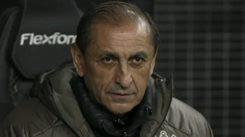 Ex-Corinthians e Al-Hilal, Ramón Díaz pode assumir o comando do Internacional (Photo by Ricardo Moreira/Getty Images)