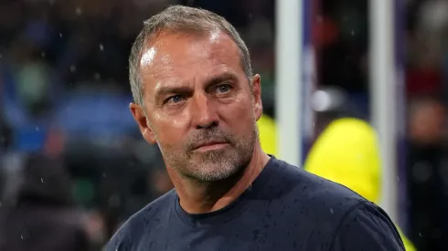 Hansi Flick, treinador do Barcelona (Foto: Alex Caparros/Getty Images)