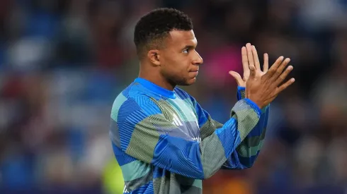 Real Madrid terá Vini Jr, Mbappé e Mastantuono contra Atlético de Madrid. (Photo by Aitor Alcalde/Getty Images)