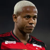 Flamengo pode acertar a saída de Wallace Yan para o Wolverhampton de Jhon Arias