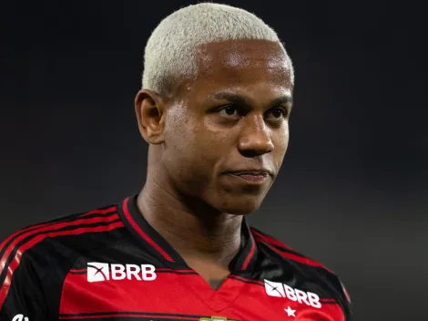 Flamengo pode acertar a saída de Wallace Yan para o Wolverhampton