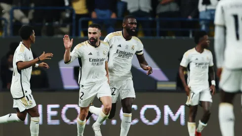 Real Madrid volta atrás e decide vender o zagueiro Rüdiger, alvo da Arábia Saudita. (Photo by Yasser Bakhsh/Getty Images)