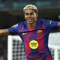 Lamine Yamal volta a jogar pelo Barcelona com assistência e drible humilhante