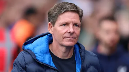 Oliver Glasner no comando do Palace contra o Liverpool (Foto: Tom Dulat/Getty Images)