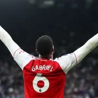 Gabriel Magalhães se torna o zagueiro com mais gols da Premier League desde 2020