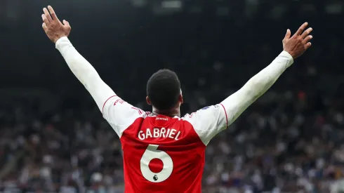 Gabriel Magalhães supera marca histórica de defensores na Premier League. Foto: George Wood/Getty Images