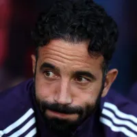 Manchester United não conversa com outros treinadores e mantém Amorim, mas cobra mudanças