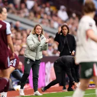 Sonia Bompastor, treinadora do Chelsea, elogia o Manchester United e projeta clássico pelo Campeonato Inglês Feminino