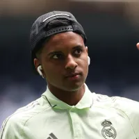 Após elogios de Xabi Alonso, fanáticos pedem Rodrygo na vaga de Vini Jr no Real Madrid