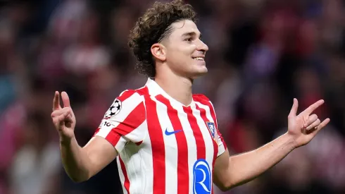 Barcelona oferece Lewandowski ao Atlético de Madrid em troca do argentino Julián Álvarez (Photo by Aitor Alcalde/Getty Images)