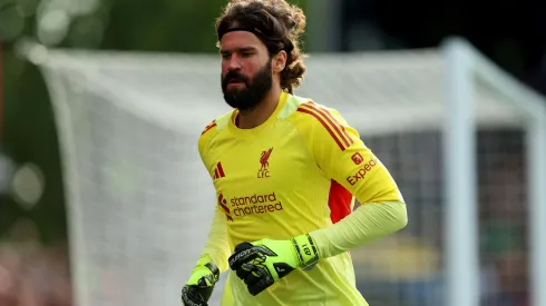 Alisson está fora de Chelsea x Liverpool