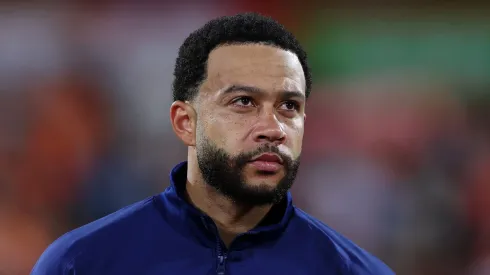 Depay, do Corinthians, está novamente convocado pela seleção da Holanda