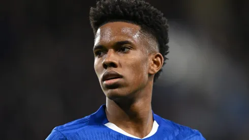 Enzo Maresca, técnico do Chelsea, compara Estêvão com Cole Palmer e cogita mudar posição do brasileiro. (Photo by Mike Hewitt/Getty Images)