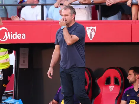 Flick critica primeiro tempo do Barcelona e exalta pausa Fifa