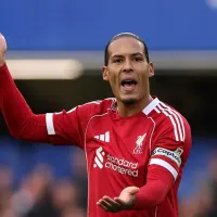 Van Dijk envia forte recado ao elenco do Liverpool e nega impacto da saída de Alexander-Arnold