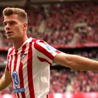 Newcastle avalia contratação de Sørloth, atacante do Atlético de Madrid
