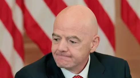 Infantino faz homenagem a Russo. Foto: Anna Moneymaker/Getty Images