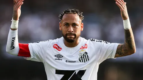 Neymar em ação pelo Santos.