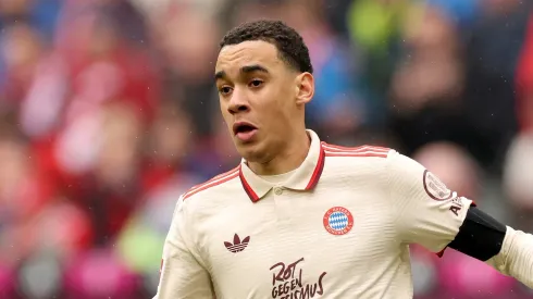Bayern de Munique pode ter Jamal Musiala à disposição em dezembro. (Photo by Alexander Hassenstein/Getty Images)