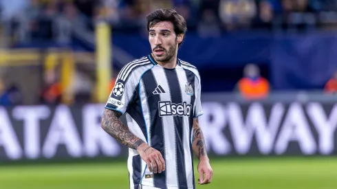 BRUSSELS, BELGIUM – OCTOBER 01: Sandro Tonali of Newcastle United looks on during the UEFA Champions League 2025/26 League Phase MD2 match between R. Union Saint-Gilloise and Newcastle United FC at RSC Anderlecht Stadium on October 01, 2025 in Brussels, Belgium. (Photo by Omar Havana/Getty Images)