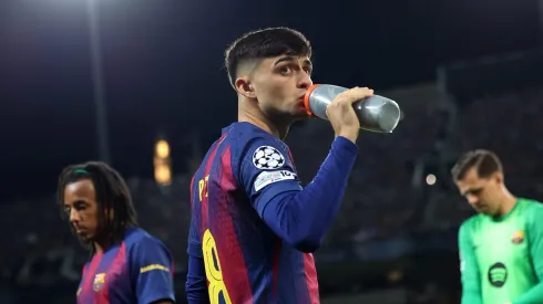 Barcelona tem Pedri e Frenkie de Jong no top-5 mundial, diz Scholes. (Photo by Judit Cartiel/Getty Images)