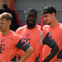 Manchester United supera rivais e se torna o favorito para fechar com Pavlovic, do Bayern