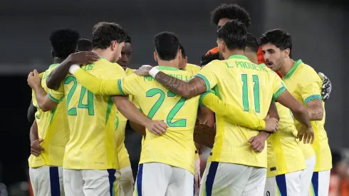 Jogadores da Seleção Brasileira antes de enfrentar o Japão, em amistoso (Foto:Toru Hanai/Getty Images)