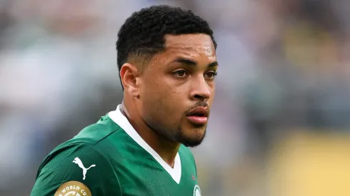 Palmeiras pode perder Vitor Roque para o Milan e busca negócio de R$ 300 milhões. (Photo by David Ramos/Getty Images)