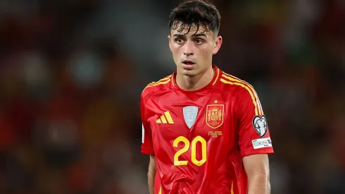 Pedri em ação pela Espanha.