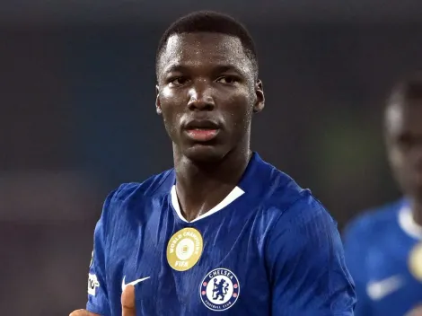 Chelsea decide aumentar salário de Moisés Caicedo para afastar o PSG