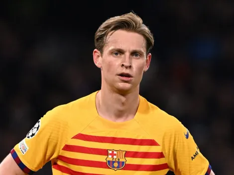 Barcelona blinda De Jong com multa rescisória bilionária