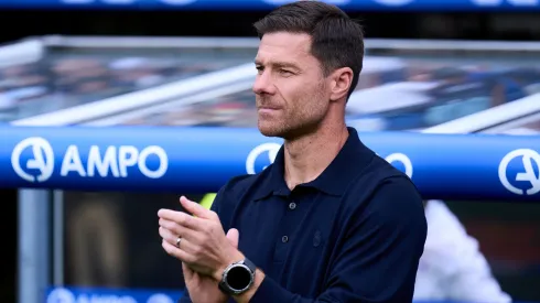 Xabi Alonso comandando o Real Madrid. Foto: Juan Manuel Serrano Arce/Getty Images