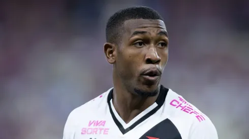 Rayan em campo com as cores do Vasco. Foto: Baggio Rodrigues/AGIF